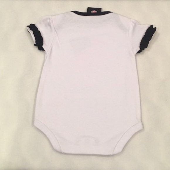 NFL NEW ENGLAND PATRIOTS Logo Girl's Onesie NWOT - Picture 2 of 9